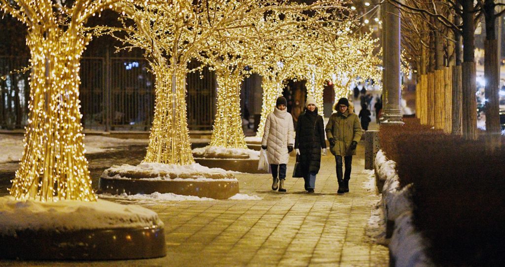 Красивые улицы Москвы в новогоднем оформлении
